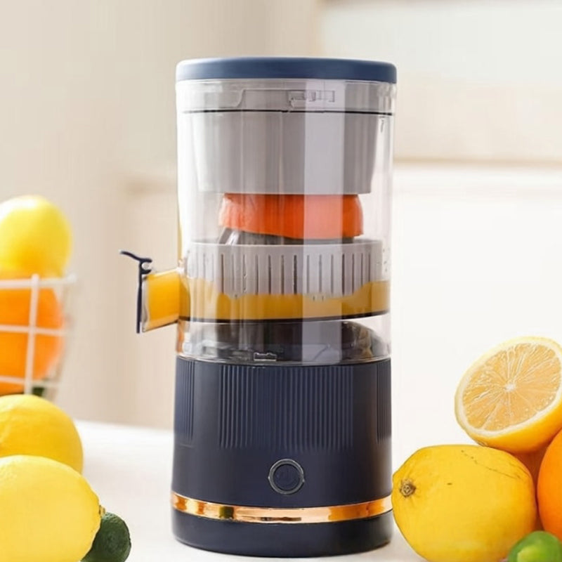 Fully automatic portable rechargeable juicer